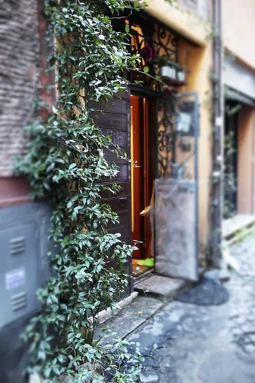 Liv'In Roma Trastevere Apartment 0*, Rome Italy